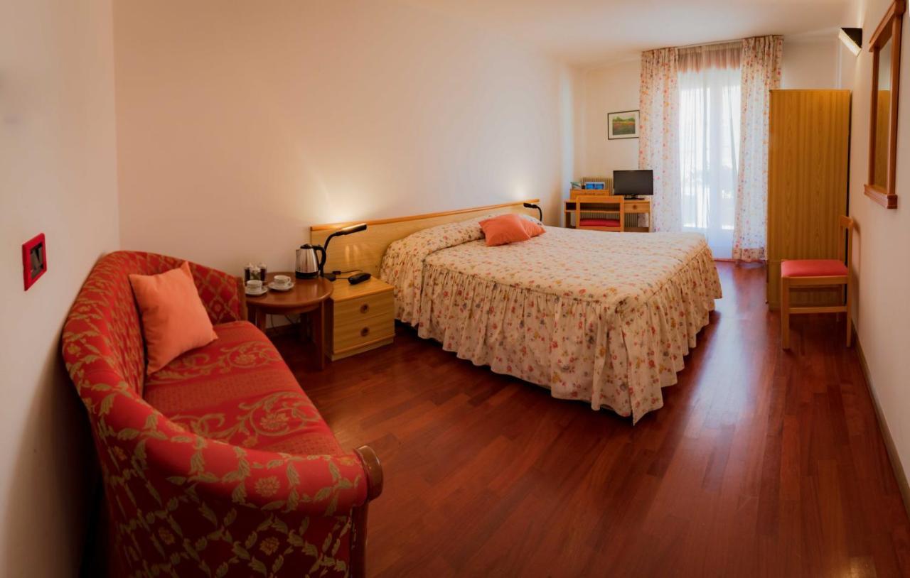 Hotel Zeni Brentonico Eksteriør billede